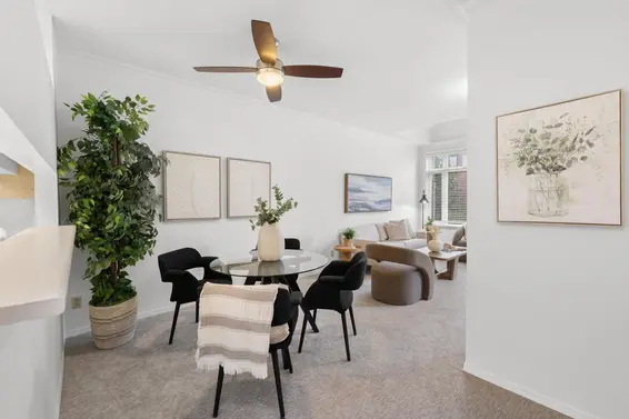 415 121 West 29th Street, North Vancouver For Sale - image 4