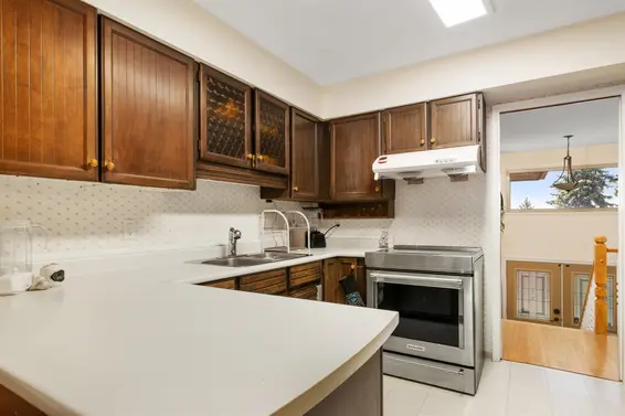 5256 Malaspina Place, North Vancouver For Sale - image 14