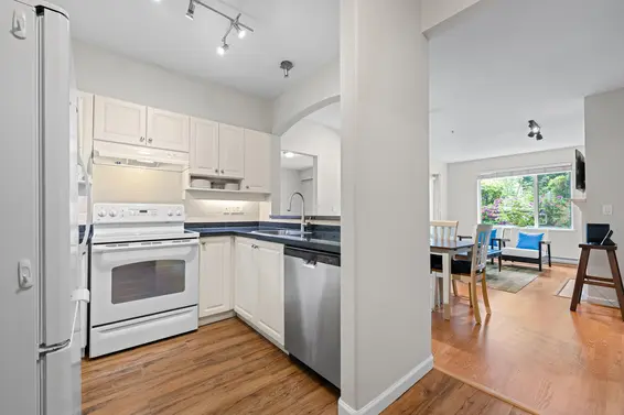 208 3608 Deercrest Drive, North Vancouver For Sale - image 10