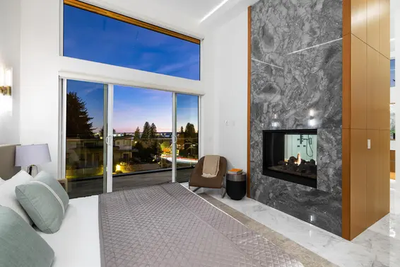 2495 Mathers Avenue, West Vancouver For Sale - image 23