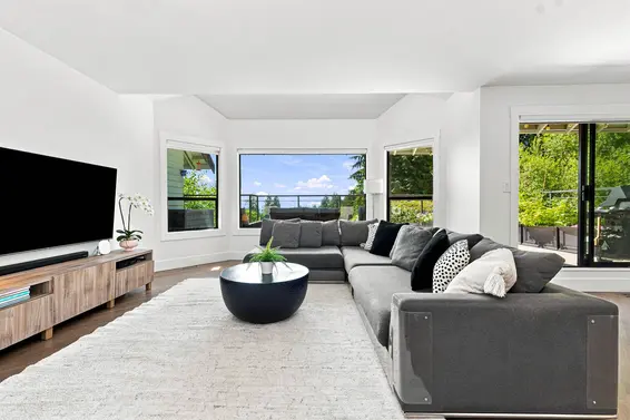 5723 Owl Court, North Vancouver For Sale - image 3