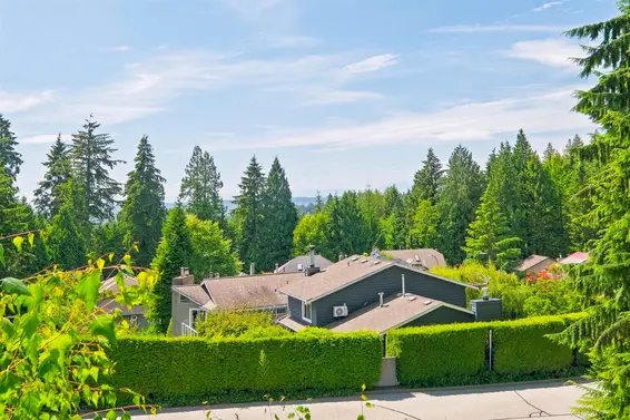 5723 Owl Court, North Vancouver For Sale - image 9