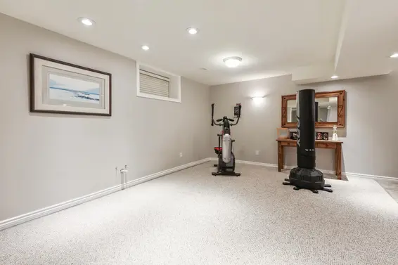 1076 Clements Avenue, North Vancouver For Sale - image 21