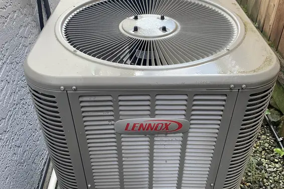 1076 Clements Avenue, North Vancouver For Sale - image 32