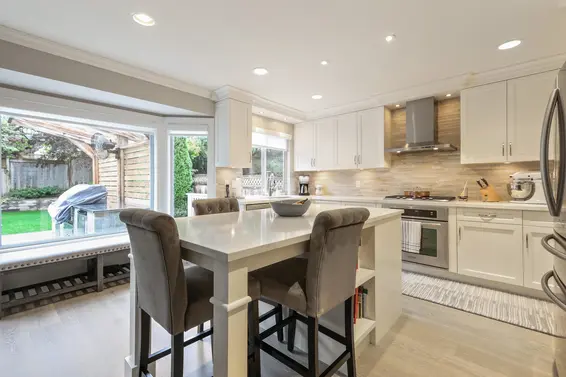 1076 Clements Avenue, North Vancouver For Sale - image 8