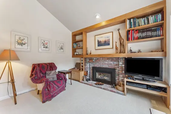 5207 Aspen Drive, West Vancouver For Sale - image 13