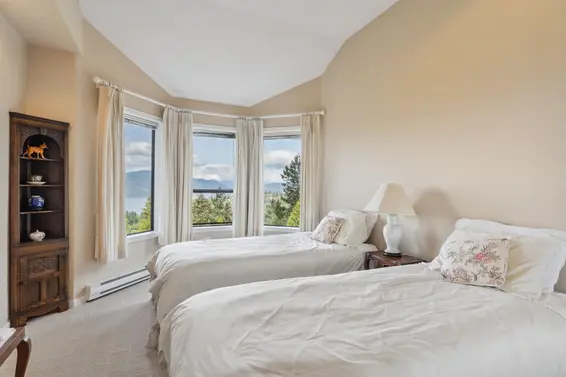 5207 Aspen Drive, West Vancouver For Sale - image 22