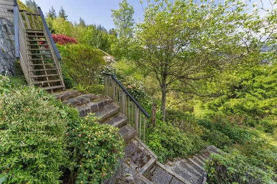 5207 Aspen Drive, West Vancouver For Sale - image 30