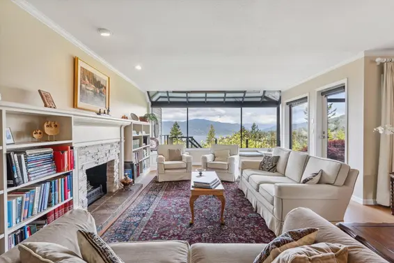 5207 Aspen Drive, West Vancouver For Sale - image 6