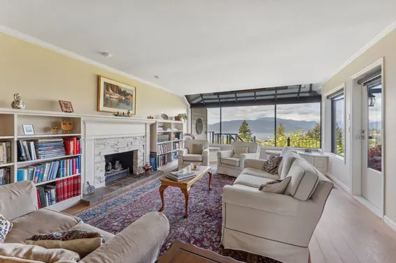 5207 Aspen Drive, West Vancouver For Sale - image 7