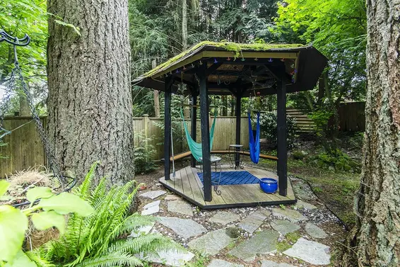 2541 Carnation Street, North Vancouver For Sale - image 33