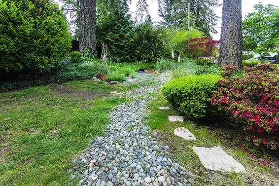 2541 Carnation Street, North Vancouver For Sale - image 39