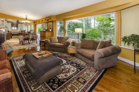 2541 Carnation Street, North Vancouver For Sale - image 6