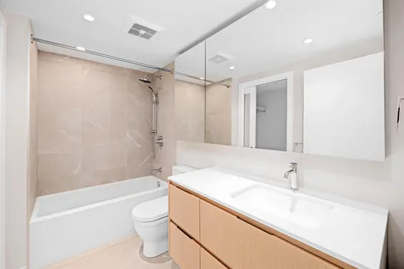 618 1500 Fern Street, North Vancouver For Sale - image 7