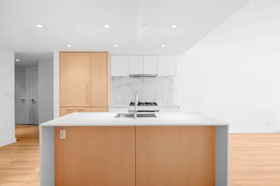 618 1500 Fern Street, North Vancouver For Sale - image 8