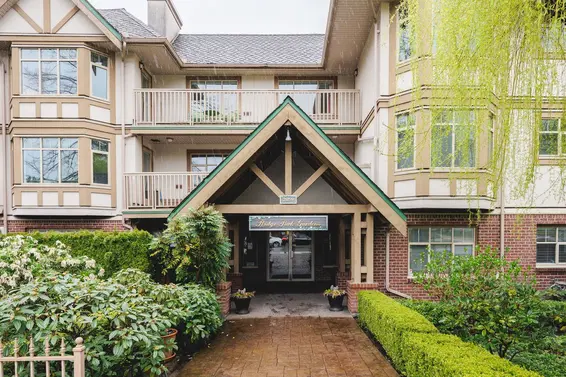 407 2059 Chesterfield Avenue, North Vancouver