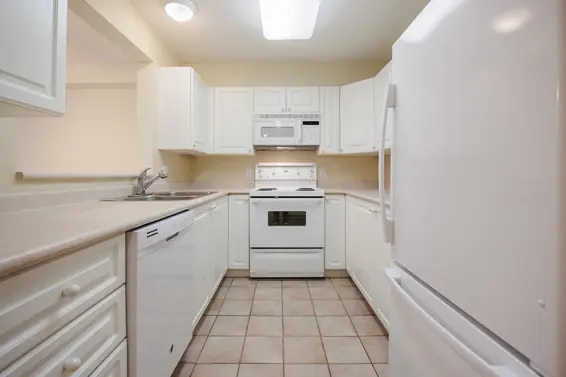 407 2059 Chesterfield Avenue, North Vancouver For Sale - image 10