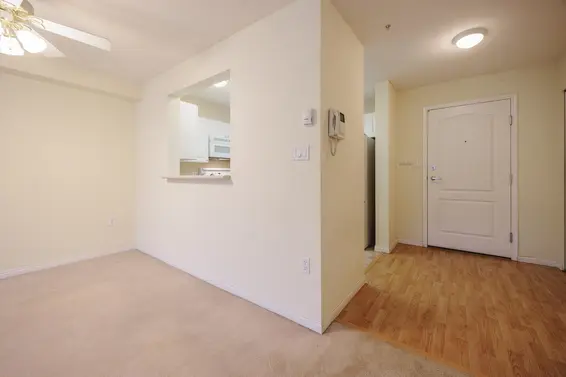407 2059 Chesterfield Avenue, North Vancouver For Sale - image 11