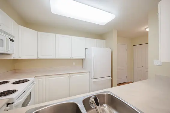 407 2059 Chesterfield Avenue, North Vancouver For Sale - image 13