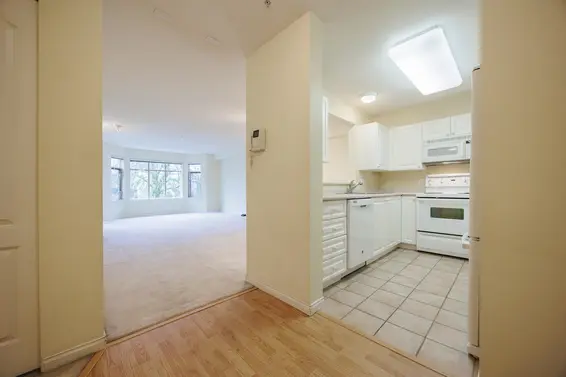 407 2059 Chesterfield Avenue, North Vancouver For Sale - image 9