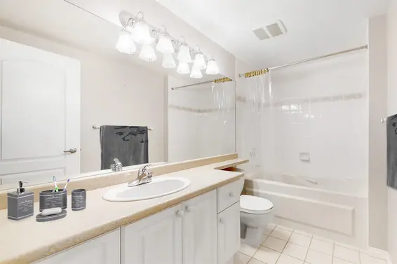 402 2059 Chesterfield Avenue, North Vancouver For Sale - image 12