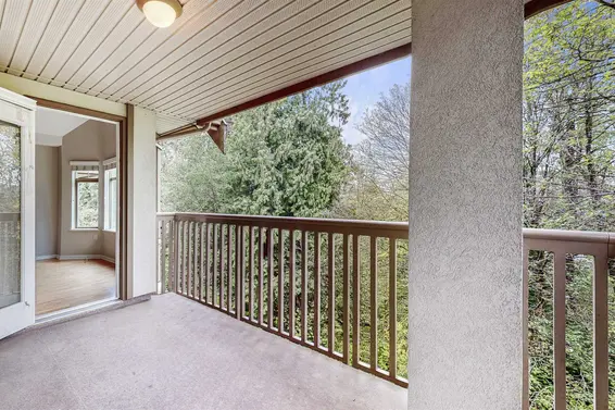 402 2059 Chesterfield Avenue, North Vancouver For Sale - image 1