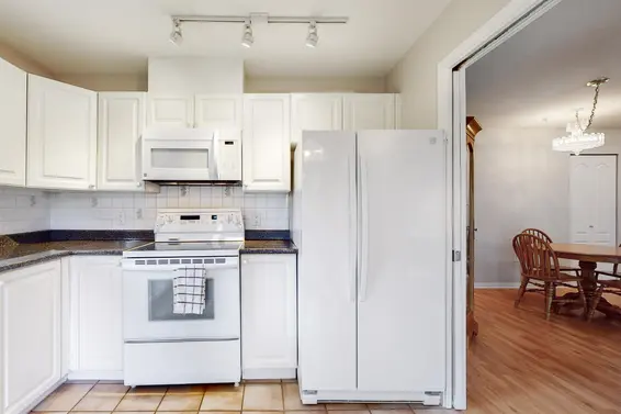 402 2059 Chesterfield Avenue, North Vancouver For Sale - image 20