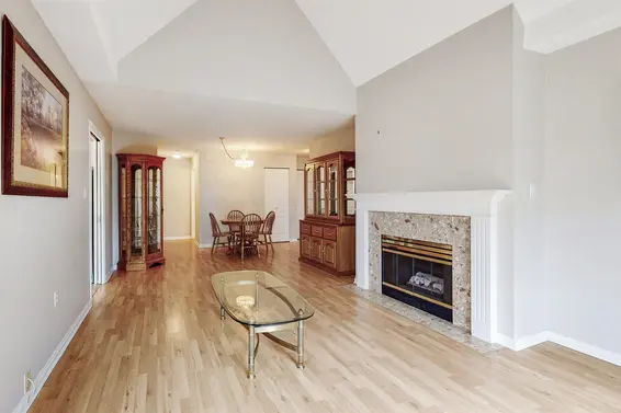402 2059 Chesterfield Avenue, North Vancouver For Sale - image 30