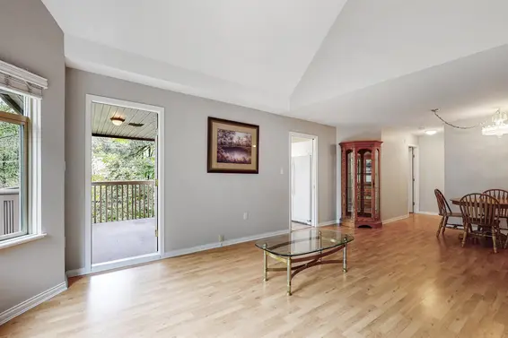 402 2059 Chesterfield Avenue, North Vancouver For Sale - image 5