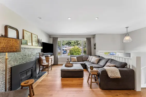 1383 West 23rd Street, North Vancouver For Sale - image 3