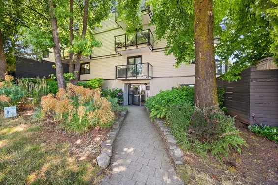 102 240 Mahon Avenue, North Vancouver