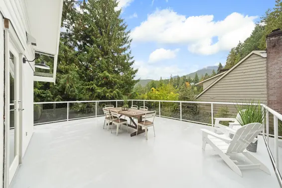 5540 Greenleaf Road, Vancouver For Sale - image 2