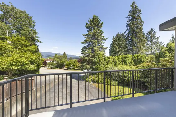 547 Fairway Drive, North Vancouver For Sale - image 11