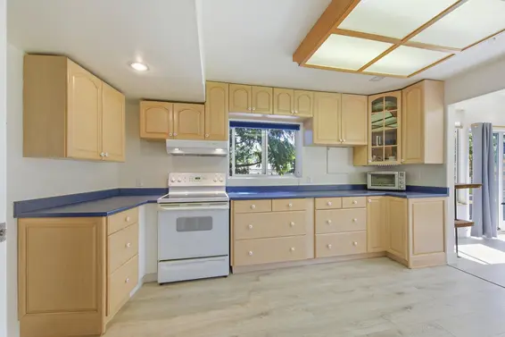 547 Fairway Drive, North Vancouver For Sale - image 23