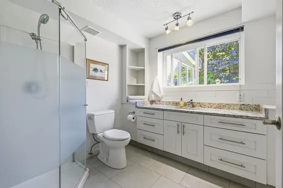 547 Fairway Drive, North Vancouver For Sale - image 26