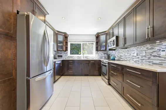 547 Fairway Drive, North Vancouver For Sale - image 7