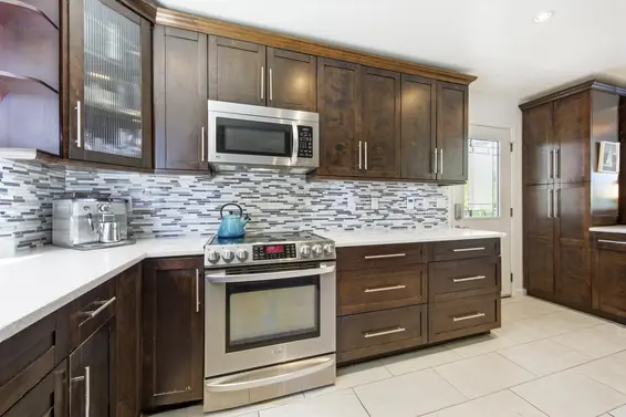 547 Fairway Drive, North Vancouver For Sale - image 8