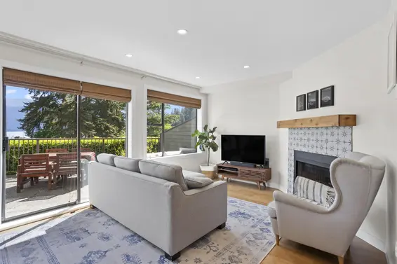 2 2151 Banbury Road, North Vancouver For Sale - image 2