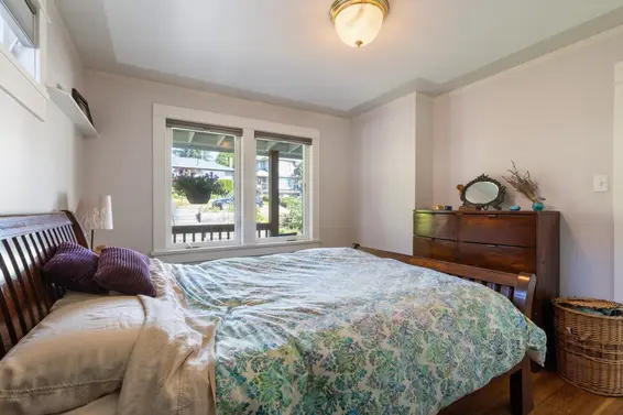 859 Calverhall Street, North Vancouver For Sale - image 17