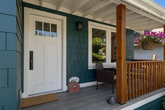 859 Calverhall Street, North Vancouver For Sale - image 2
