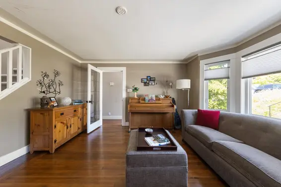 859 Calverhall Street, North Vancouver For Sale - image 3