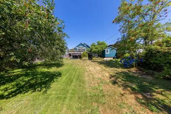 859 Calverhall Street, North Vancouver For Sale - image 32