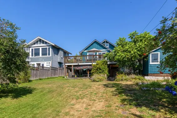 859 Calverhall Street, North Vancouver For Sale - image 33