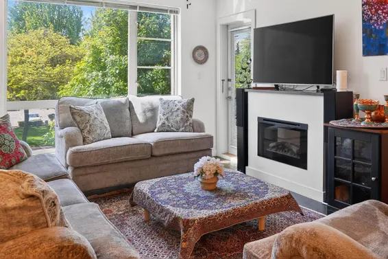201 1330 Marine Drive, North Vancouver For Sale - image 23