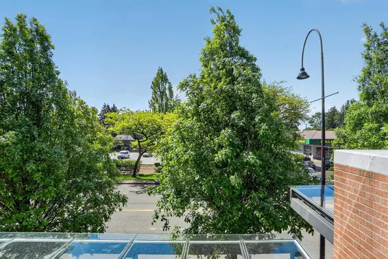 201 1330 Marine Drive, North Vancouver For Sale - image 33