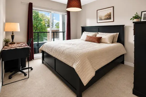 201 1330 Marine Drive, North Vancouver For Sale - image 7