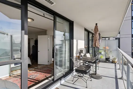 810 175 West 1st Street, North Vancouver For Sale - image 26