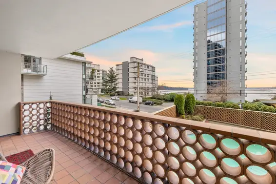 101 2135 Argyle Avenue, West Vancouver For Sale - image 23