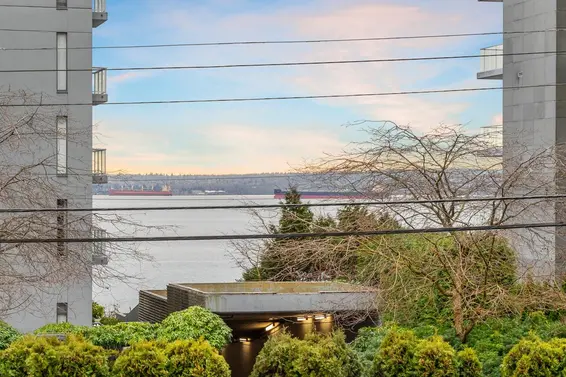 101 2135 Argyle Avenue, West Vancouver For Sale - image 25