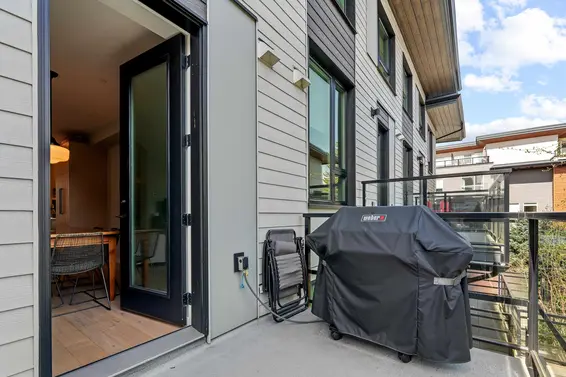 31 528 East 2nd Street, North Vancouver For Sale - image 11